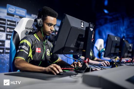 国服明世隐最佳出装与铭文推荐一览